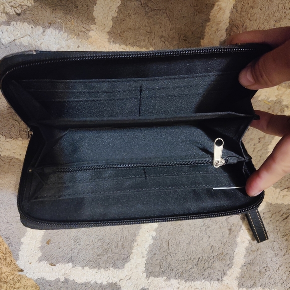 Wallet - Picture 3 of 3